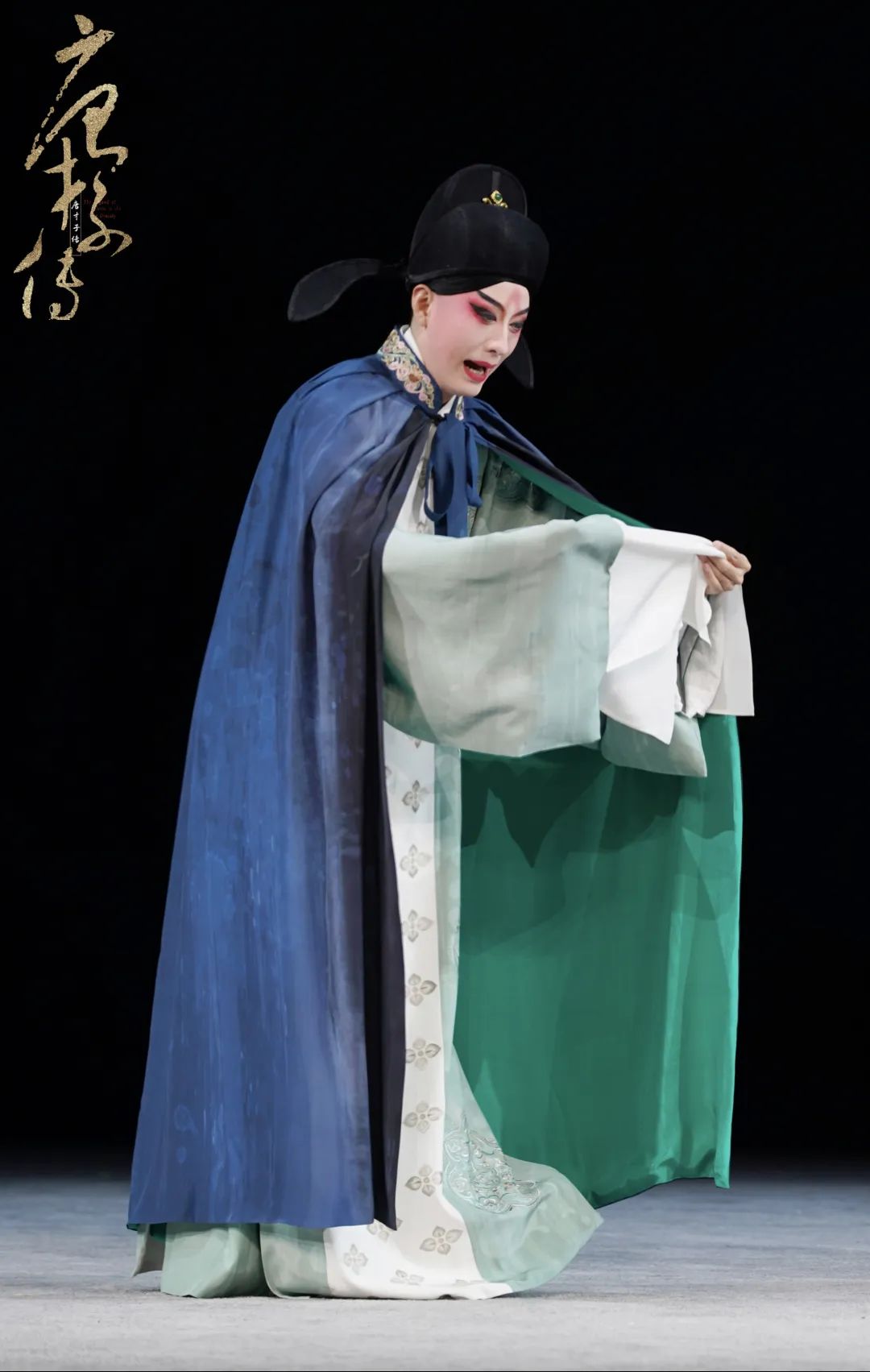 在舞臺(tái)，打開我們的“文化故鄉(xiāng)”